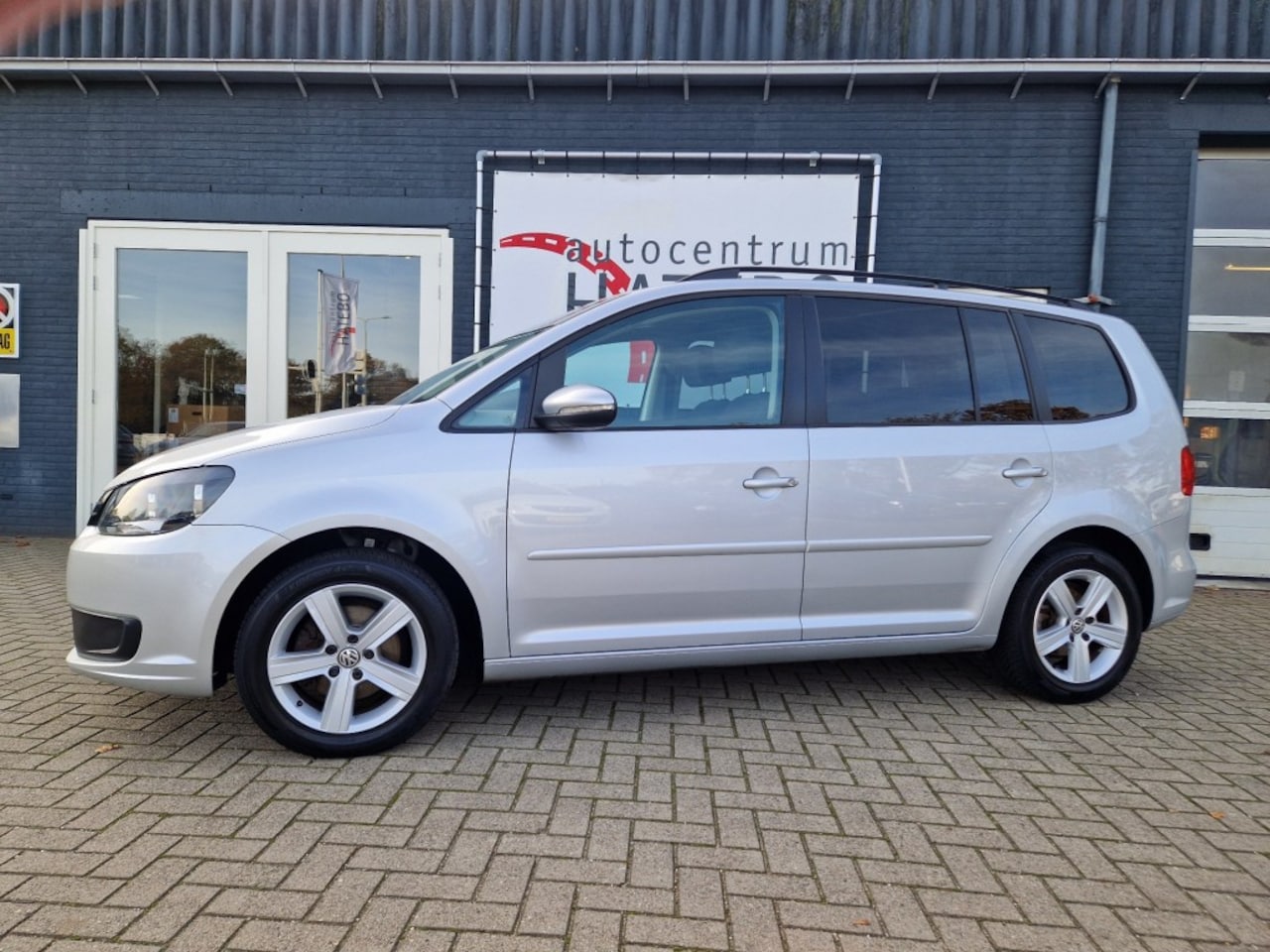 Volkswagen Touran - 1.2 TSI Comfortline BMT Climate Cruise trekhaak LM 16erg mooi! - AutoWereld.nl