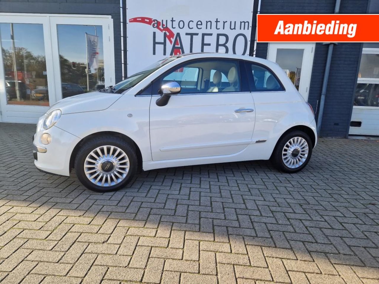 Fiat 500 - 1.2 LOUNGE Panorama  Airco LM 15  Zeer goed, kleine optische puntjes - AutoWereld.nl