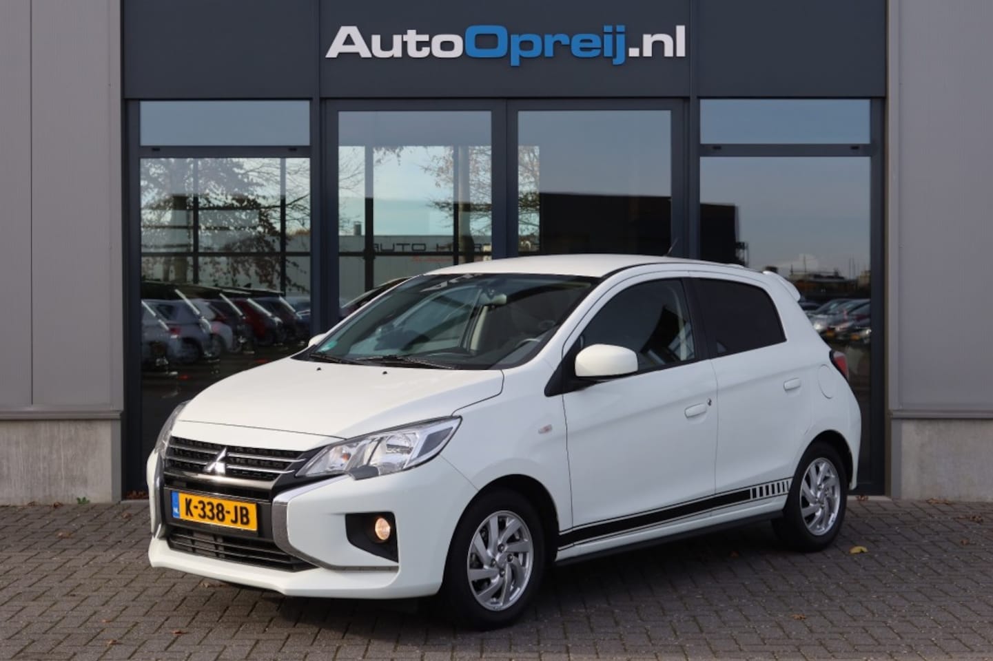 Mitsubishi Space Star - 1.2 Active 71pk Airco, Camera, Carplay, Dealer onderhouden - AutoWereld.nl
