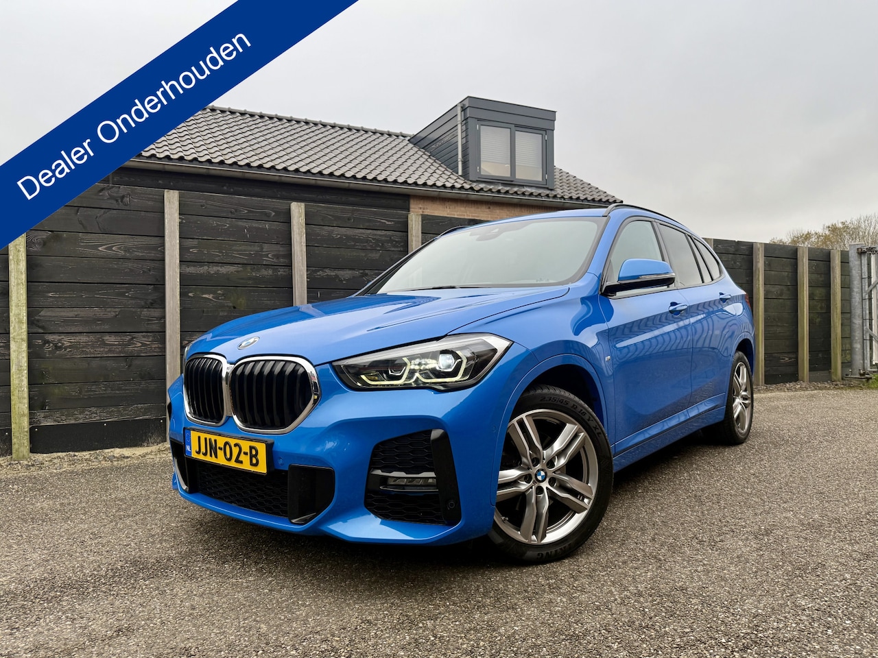 BMW X1 - sDrive18i High Executive M-sport, vol leder, head up disp. - AutoWereld.nl