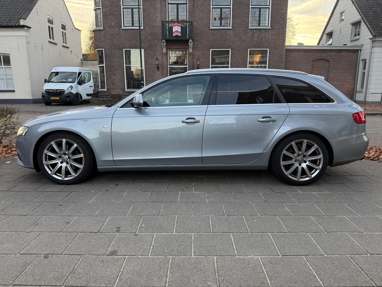 Audi A4 Avant - 2.0 TFSI Pro Line Business S LINE AUTOMAAT ADAPTIEF LEER CAMERA PANO - AutoWereld.nl