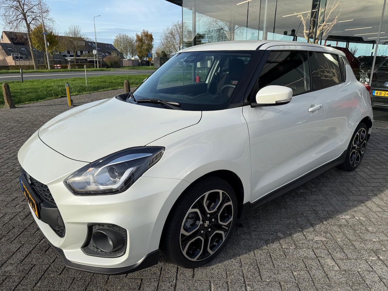 Suzuki Swift - 1.4 Sport Smart Hybrid 1.4 Sport Smart Hybrid - AutoWereld.nl