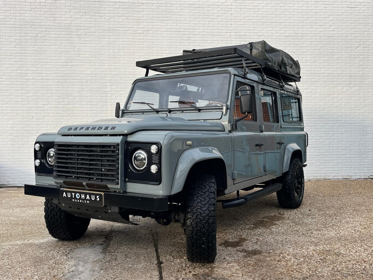 Land Rover Defender 110 - Von Dur Custom 4.0L V8 "Dutch Survivor Edt" - AutoWereld.nl
