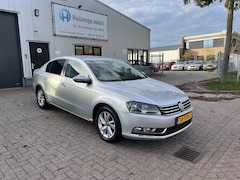 Volkswagen Passat - 1.4 TSI Comfl| SEDAN| CLIMA| MET APK