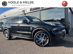 Lynk & Co 01 - 1.5 261pk PLUG iN HYBRID , PANODAK , 360gr CAMERA , ADAPTIVE CC , STUURVERWARMING , CARPLA