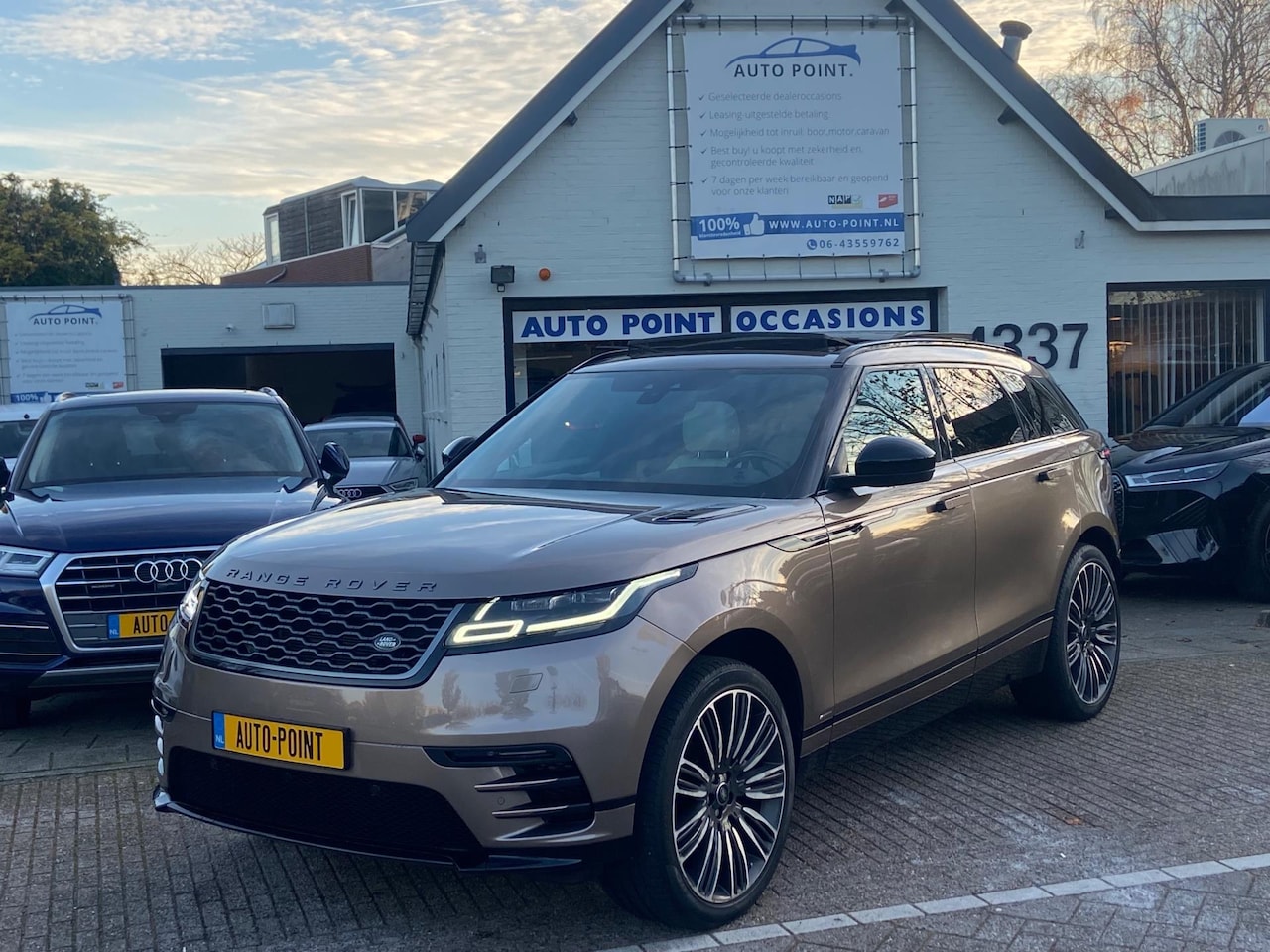 Land Rover Range Rover Velar - 2.0 4x4 R-DYNAMIC/PANO/VIRTUAL/GRIJS-KENTEKEN - AutoWereld.nl