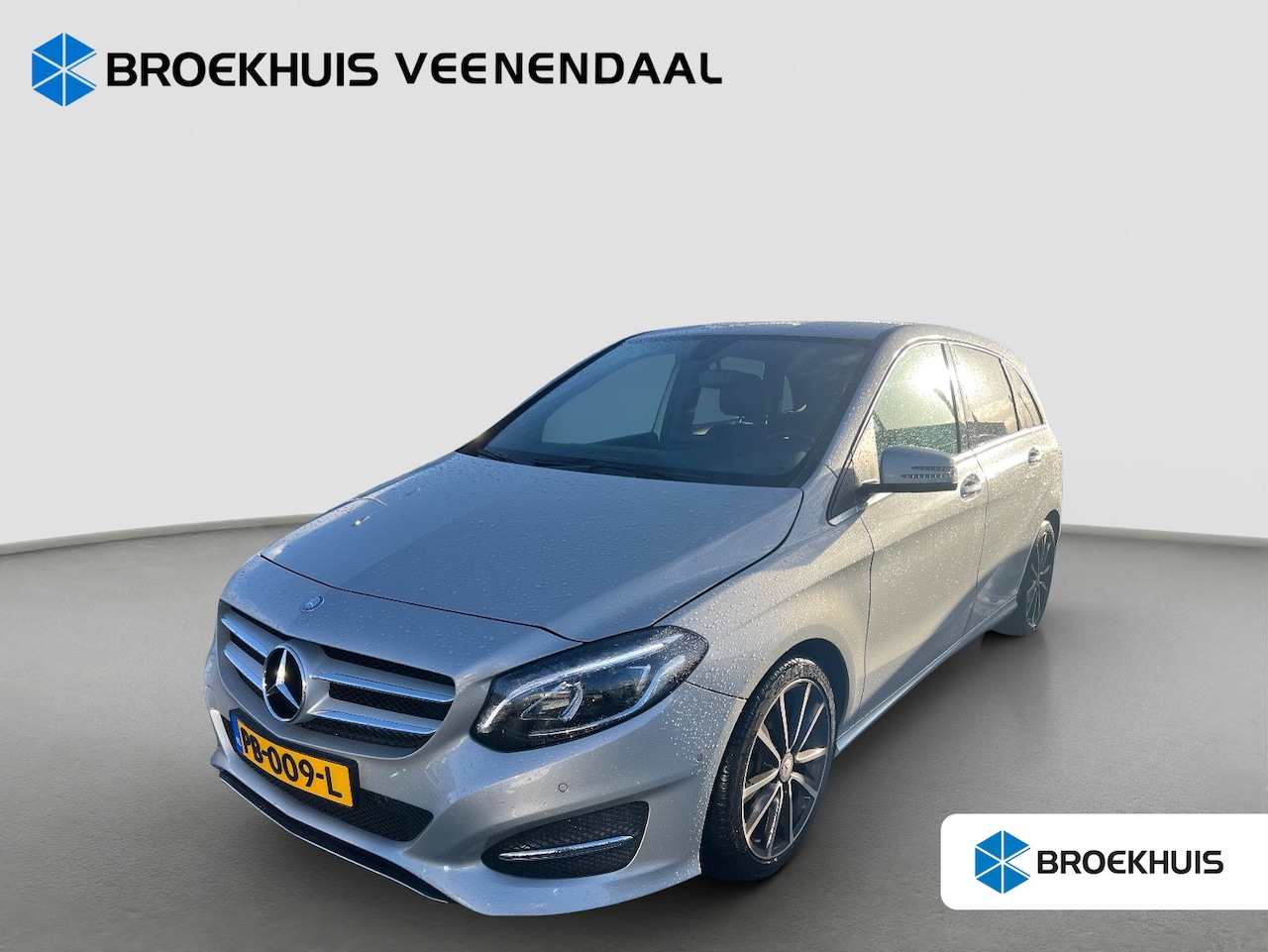 Mercedes-Benz B-klasse - 180 Activity Edition | Lederen Bekleding | Navigatie | 18 inch | Cruise Control | - AutoWereld.nl