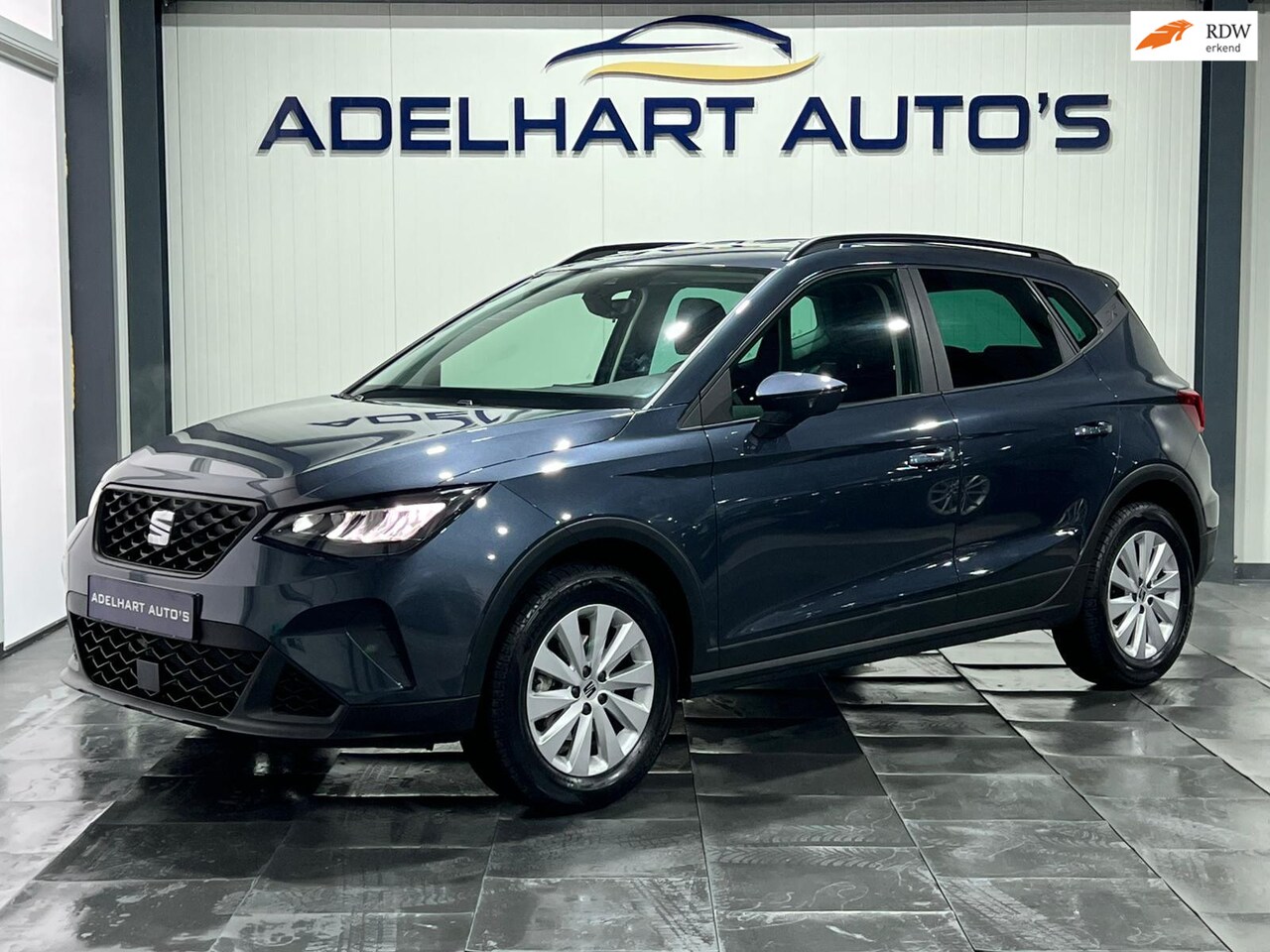 SEAT Arona - 1.0 EcoTSI Style 110 PK / Navigatie full map / Cruise control / Apple CarPlay / Parkeer se - AutoWereld.nl