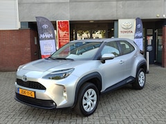 Toyota Yaris Cross - 1.5 Hybrid 4S-BANDEN APPLE/ANDROID CLIMA AD-CRUISE CAMERA BLUETOOTH