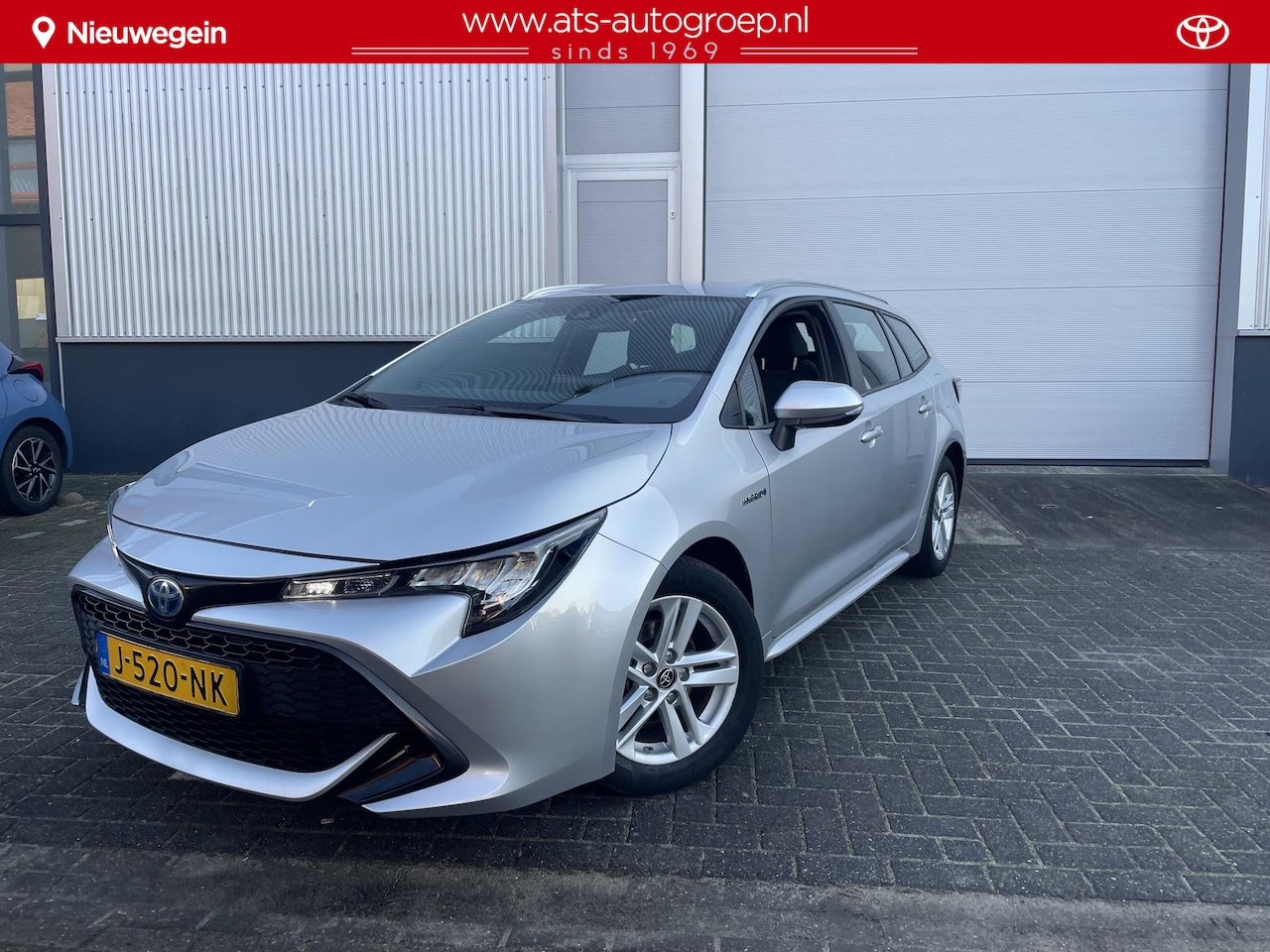 Toyota Corolla Touring Sports - 1.8 Hybrid Active | 1e Eigenaar en Org NL | Navi  2x | Garantie tm 2030 en/of max 200.000 - AutoWereld.nl