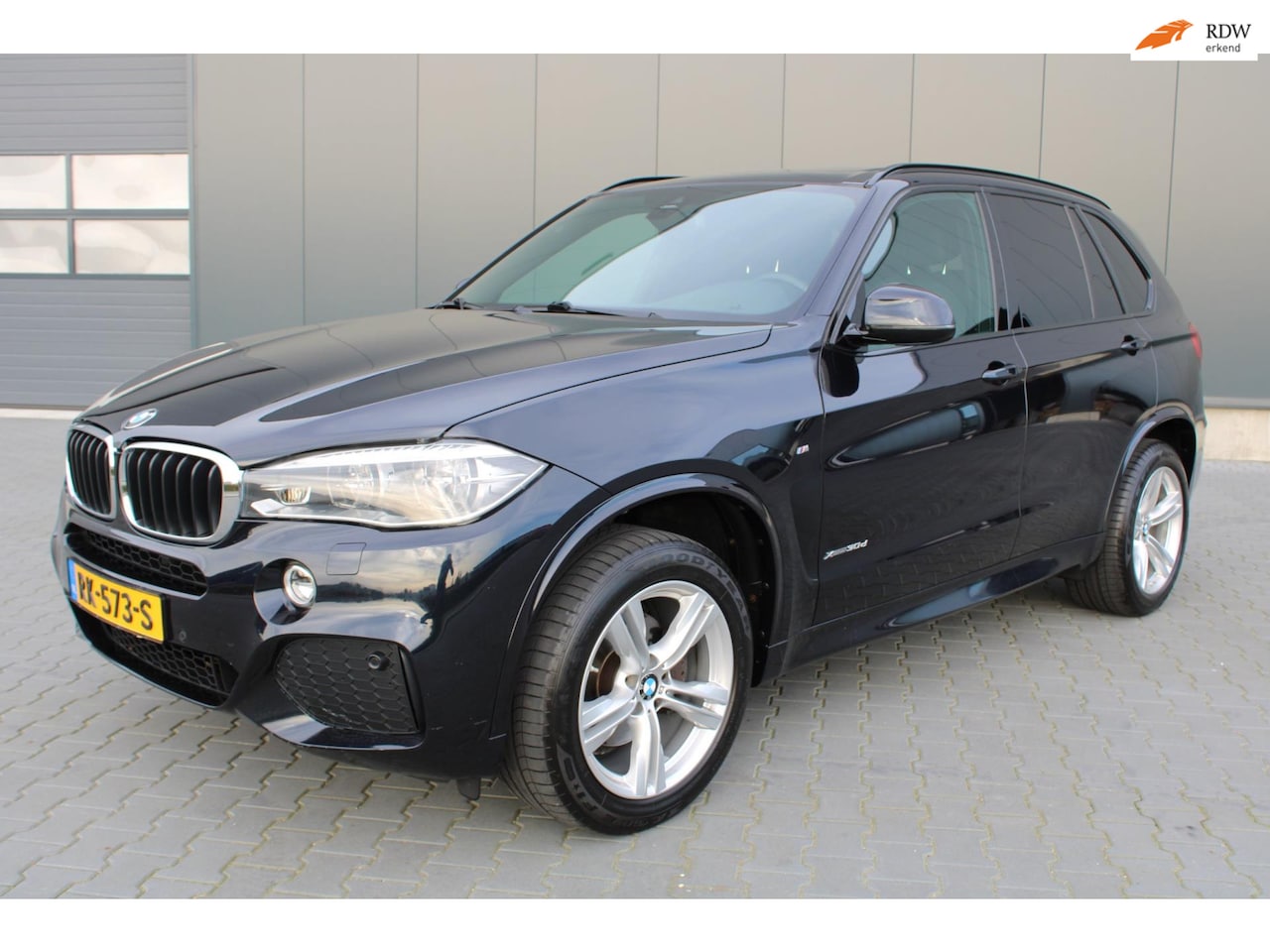 BMW X5 - XDrive30d High Executive TREKHAAK SCHUIFDAK - AutoWereld.nl