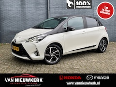 Toyota Yaris - 1.5 Hybrid 100pk Automaat Dynamic Bi-Tone | Carplay | Stoelverwarming | Parkeercamera | Wi