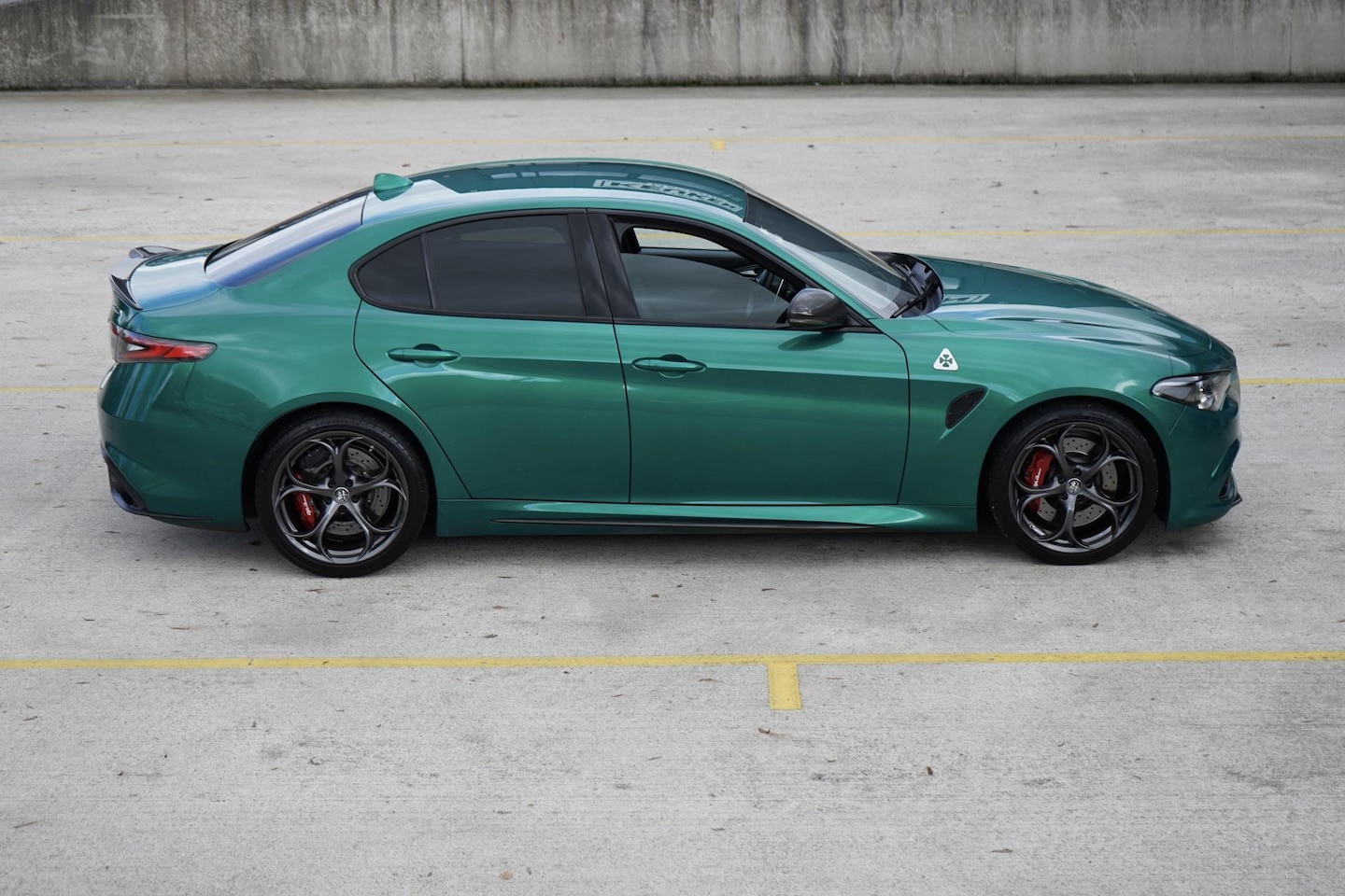 Alfa Romeo Giulia - 2.9 V6 Quadrifoglio 2.9 V6 Quadrifoglio - AutoWereld.nl