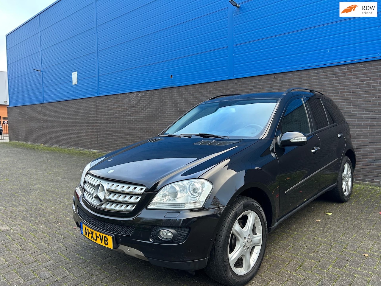 Mercedes-Benz M-klasse - 350 | AIRMATIC | CarPlay | Trekhaak | Cruise | Climate | Sportonderstel | Parkeersensoren - AutoWereld.nl