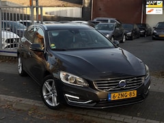 Volvo V60 - 2.4 D6 AWD Plug-In Hybrid Summum | Trekhaak | Xenon | Lederen Bekleding | LM Velgen |