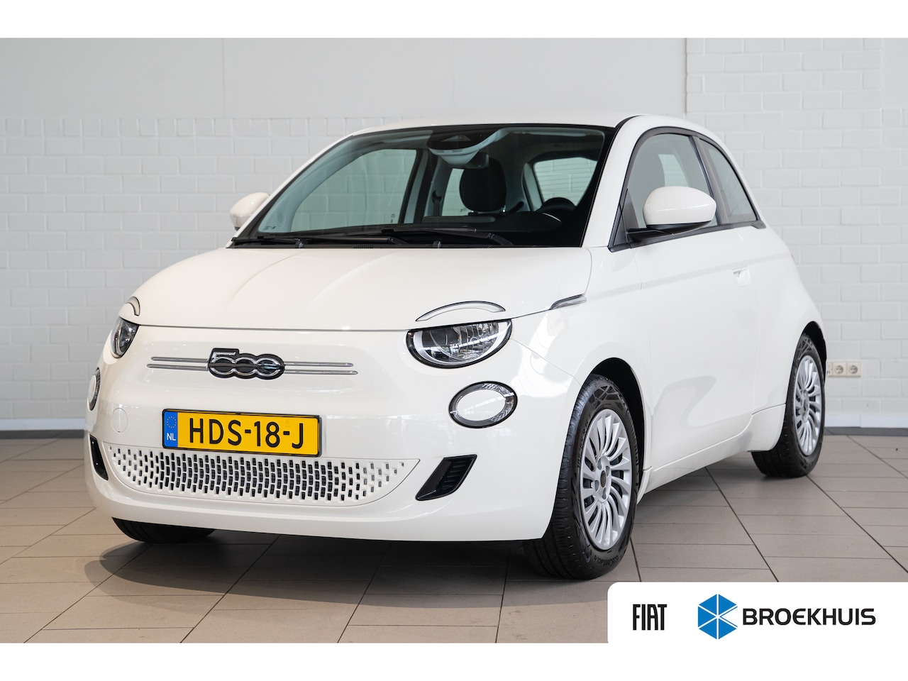 Fiat 500 - Urban 42 kWh | SOH 98% | Apple Carplay & Android Auto | Climate Controle | Bluetooth | Cru - AutoWereld.nl