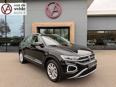 Volkswagen T-Roc - 1.5 TSI 150pk DSG Style | Dode hoek | Camera | Keyless | Elek. Achterklep | Rijklaar incl.