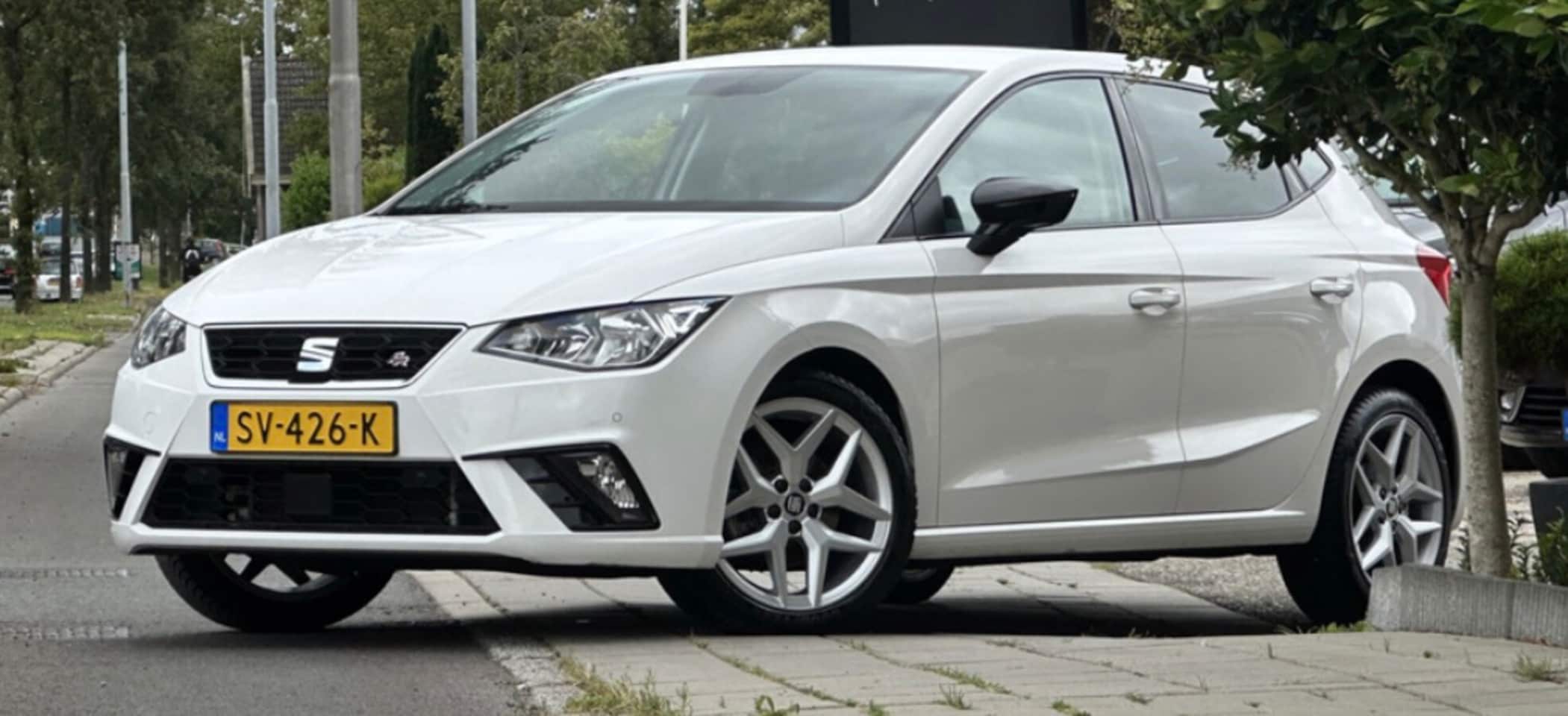 SEAT Ibiza - 1.0 TSI FR Business Intense - AutoWereld.nl