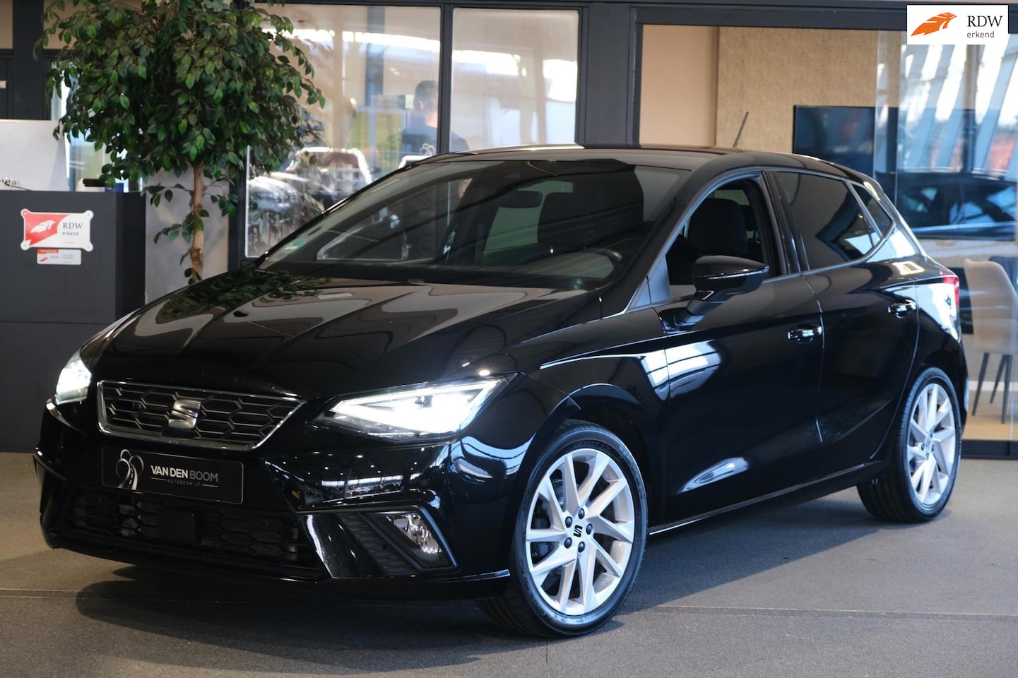 SEAT Ibiza - 1.0 EcoTSI FR 110PK DSG NW Model Virtual Cam Navi Led - AutoWereld.nl