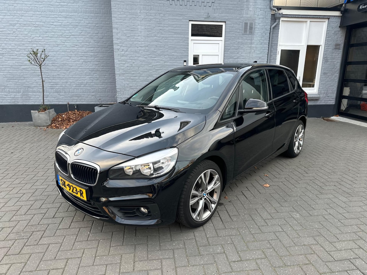 BMW 2-serie Active Tourer - 220i | AUTOMAAT | NAVI | HEAD UP | KEYLESS | - AutoWereld.nl