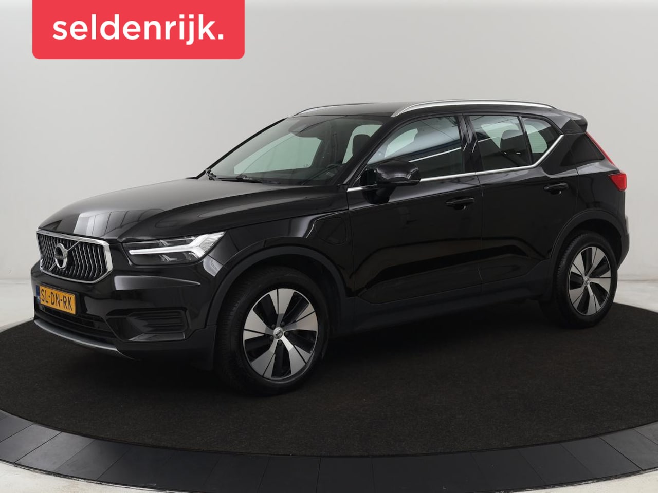 Volvo XC40 - 1.5 T4 Recharge Business | Adaptive cruise | Camera | Carplay | Navigatie | Full LED | 18' - AutoWereld.nl