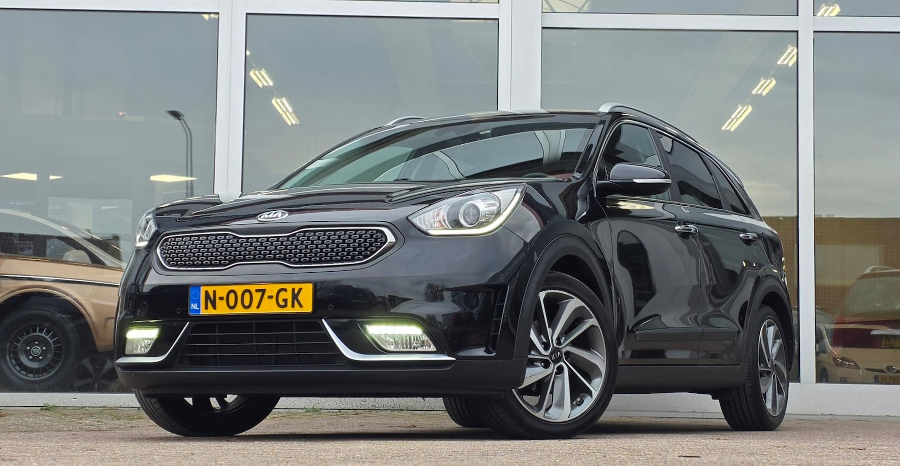 Kia Niro - 1.6 GDi Hybrid DynamicPlusLine 100% Onderhouden Mooi! - AutoWereld.nl