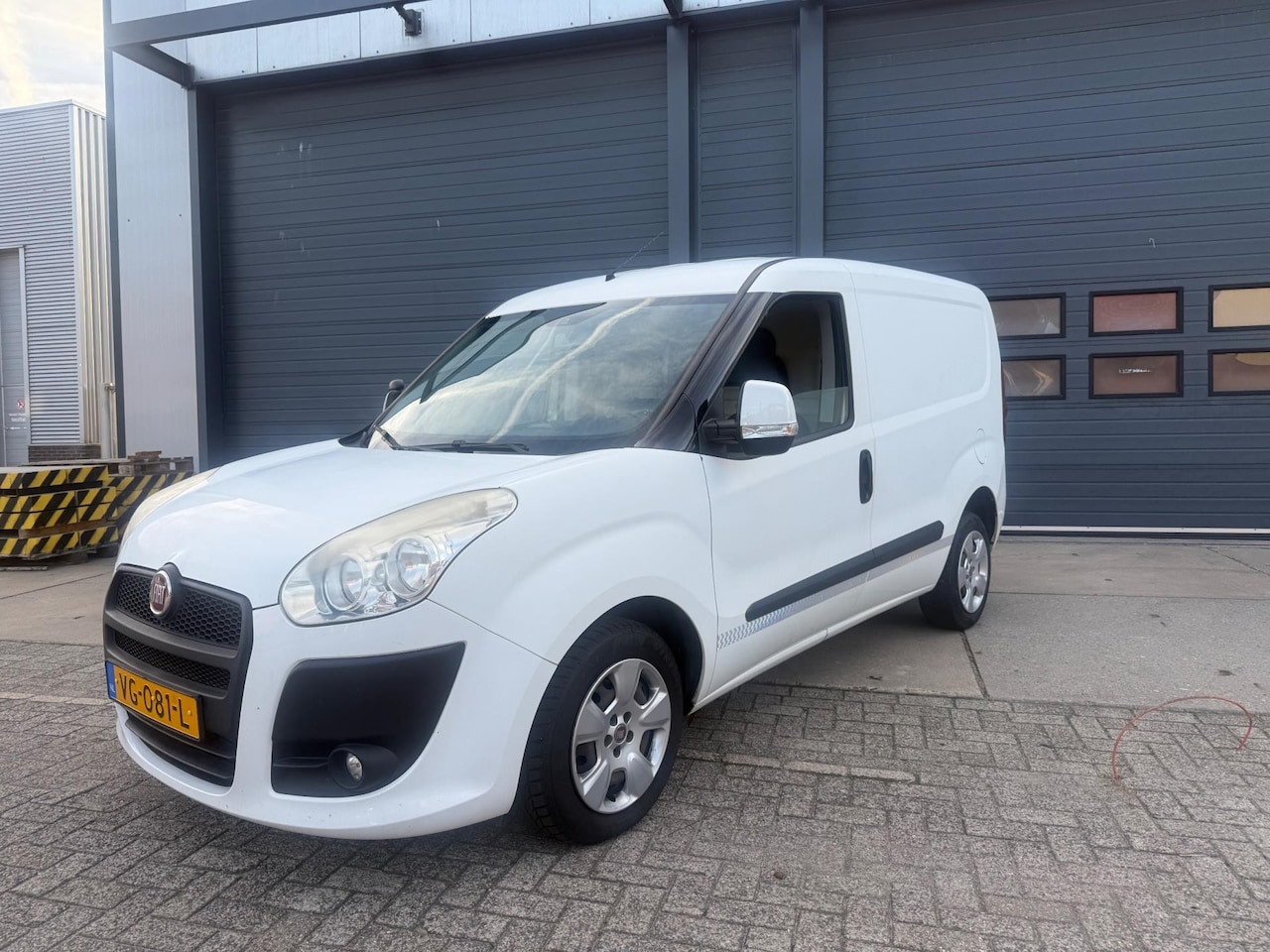 Fiat Doblò Cargo - 1.6 MultiJet SX 1.6 MultiJet SX - AutoWereld.nl