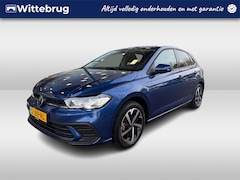 Volkswagen Polo - 1.0 TSI Life / Parkeersensoren / LED / App Connect / Navigatie / 16" LMV