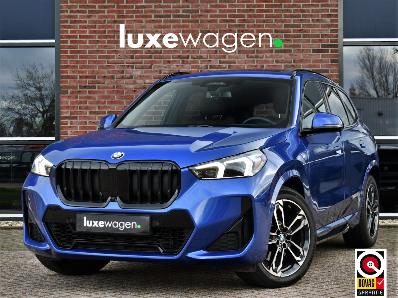 BMW X1 - sDrive20i 170pk M-Sport Pano ACC HUD 360 H/K 19inch El-zetels - AutoWereld.nl
