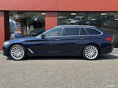 BMW 5-serie Touring - 540i xDrive High Executive Memory AUT. | Navi | Camera | Leer | 19'' LMV | Head-up