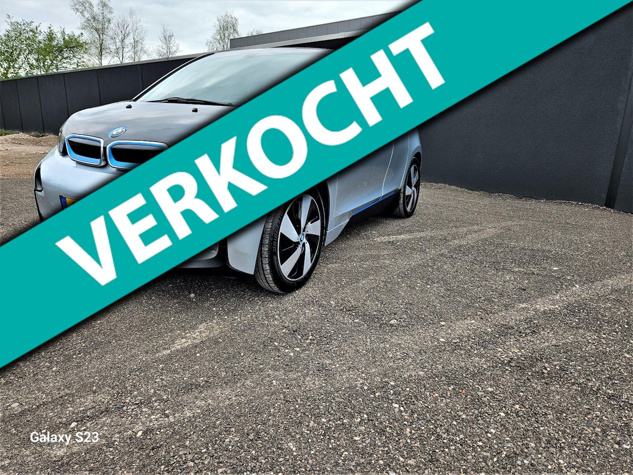 BMW i3 - 170 PK *GLAZEN SCHUIF/KANTELDAK-CAMERA-KEYLESS-FULL LED - AutoWereld.nl