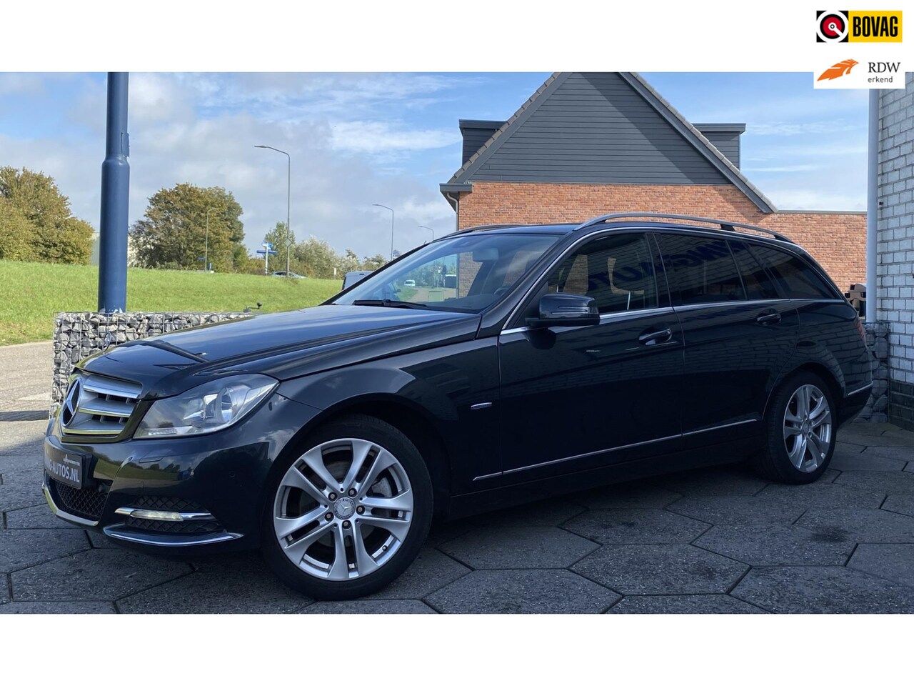 Mercedes-Benz C-klasse Estate - 200 Business Class Avantgarde Autom./ Trekhaak/Navi/PrivacyGlass - AutoWereld.nl