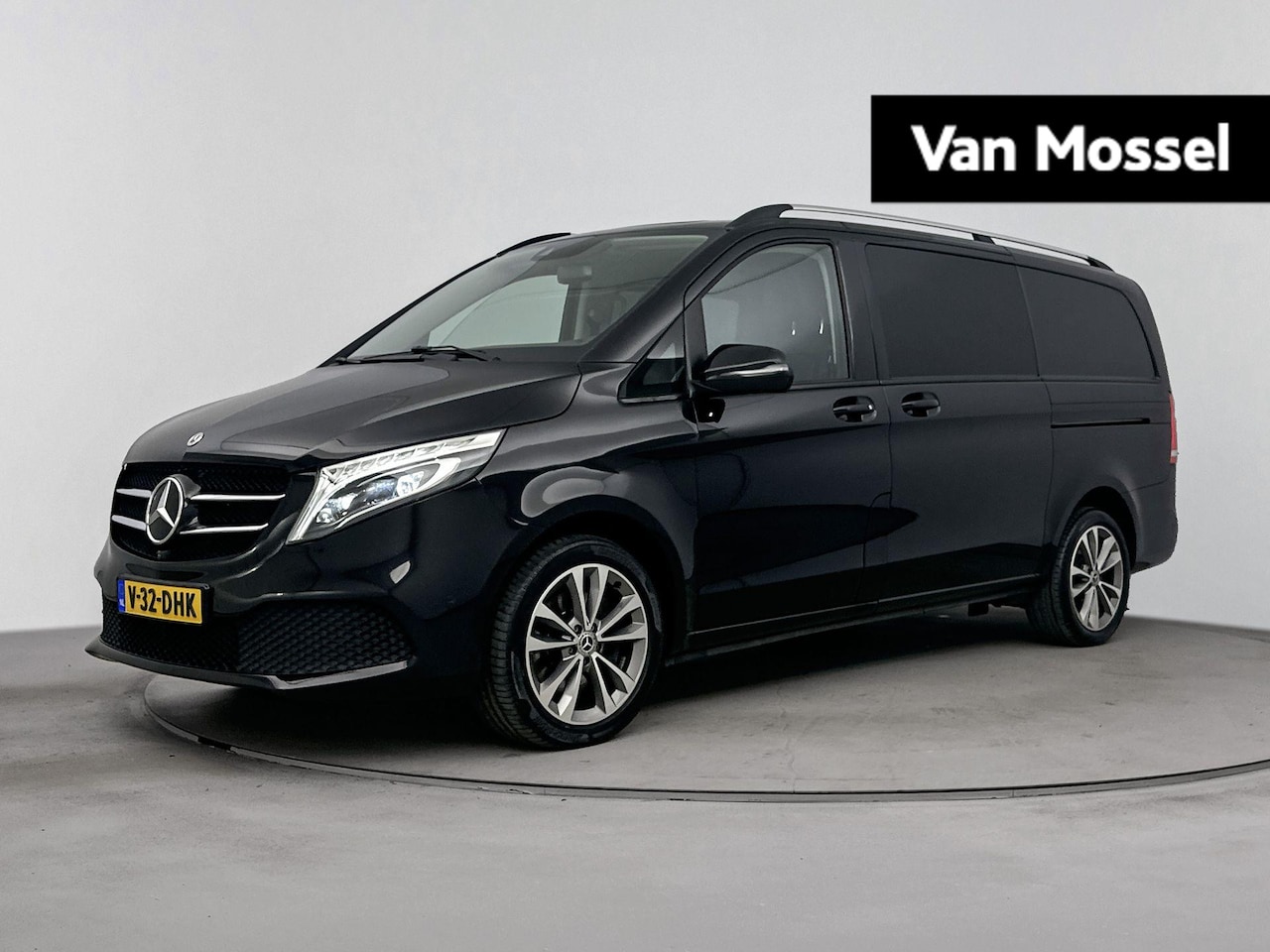 Mercedes-Benz V-klasse - 300d Lang DC Avantgarde Edition 240PK | Lederen Bekleding | Avantgarde Interieur | 360 Cam - AutoWereld.nl