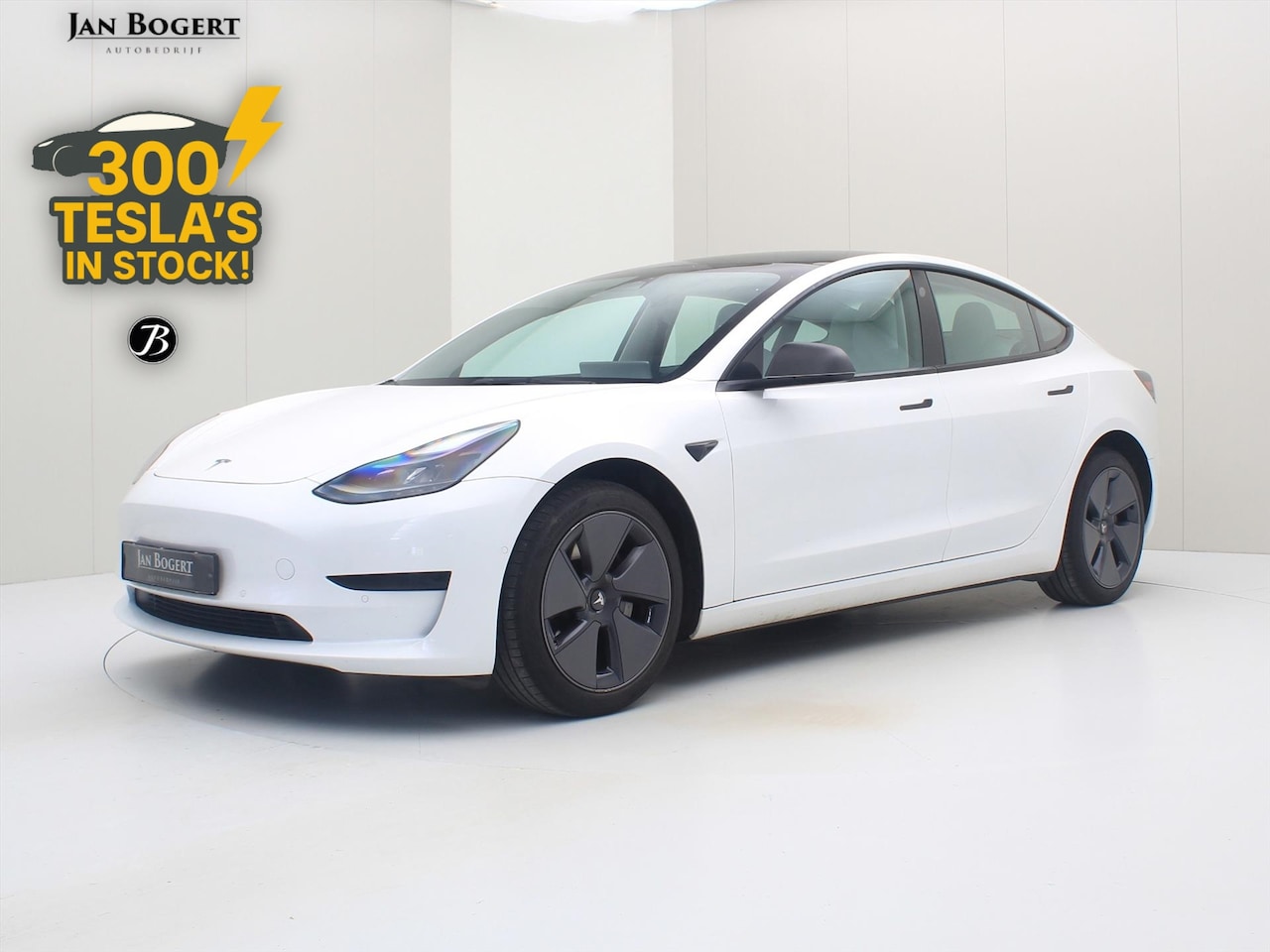 Tesla Model 3 - Standard RWD Plus UPGRADE [ WIT LEDER+RYZEN+WARMTEPOMP+LFP+AUTOPILOT+60 kWh+PREMIUM AUDIO - AutoWereld.nl