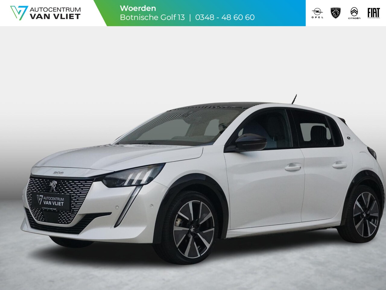 Peugeot e-208 - EV GT 350 50 kWh Panoramadak - AutoWereld.nl