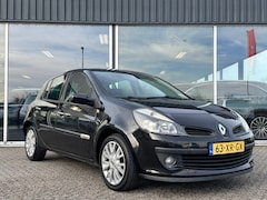 Renault Clio - 1.2 TCE Rip Curl