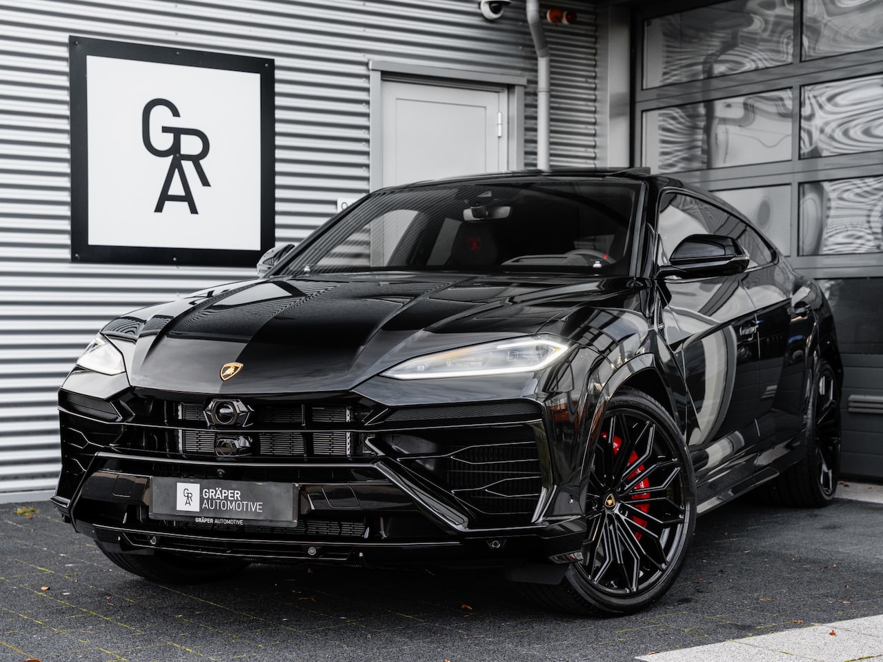 Lamborghini Urus - SE 4.0 V8 Hybrid | B&O 3D | Panorama | Massage - AutoWereld.nl