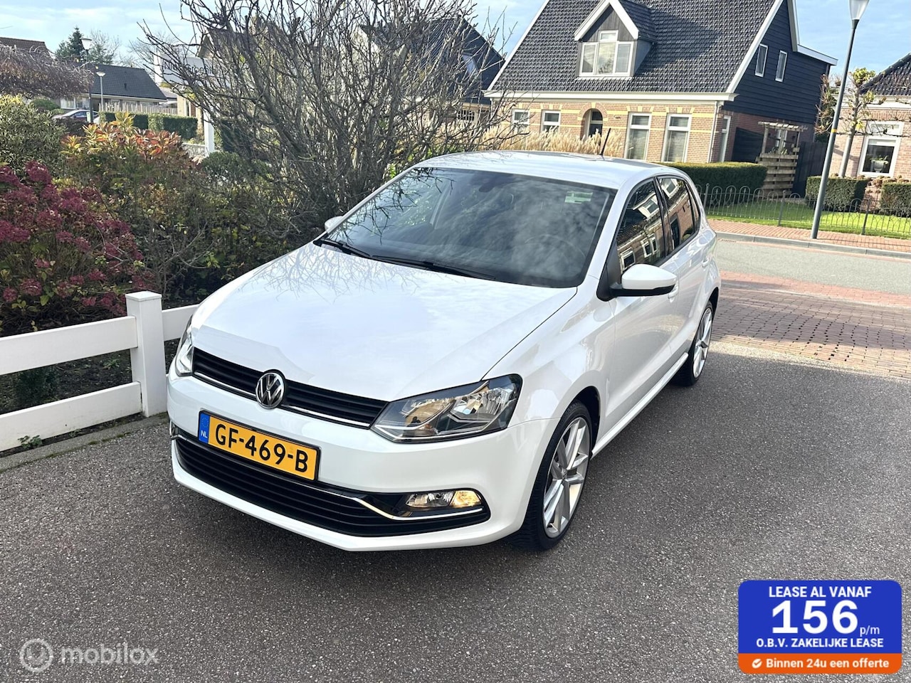Volkswagen Polo - 1.2 TSI 90 PK HIGHLINE CLIMATE CONTROLE BLUETOOTH SPORTSTOELEN PRIVACY GLAS COMPLETE AUTO! - AutoWereld.nl