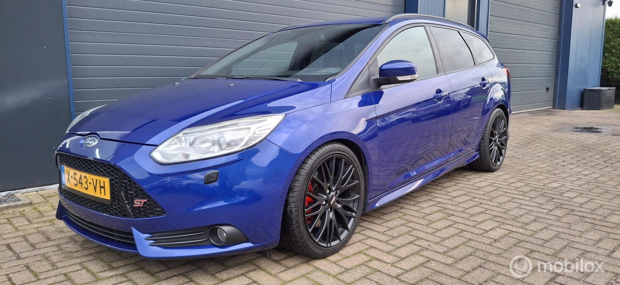 Ford Focus Wagon - 2.0 EcoBoost ST-2 2.0 EcoBoost ST-2,Camera,stoelverw. - AutoWereld.nl