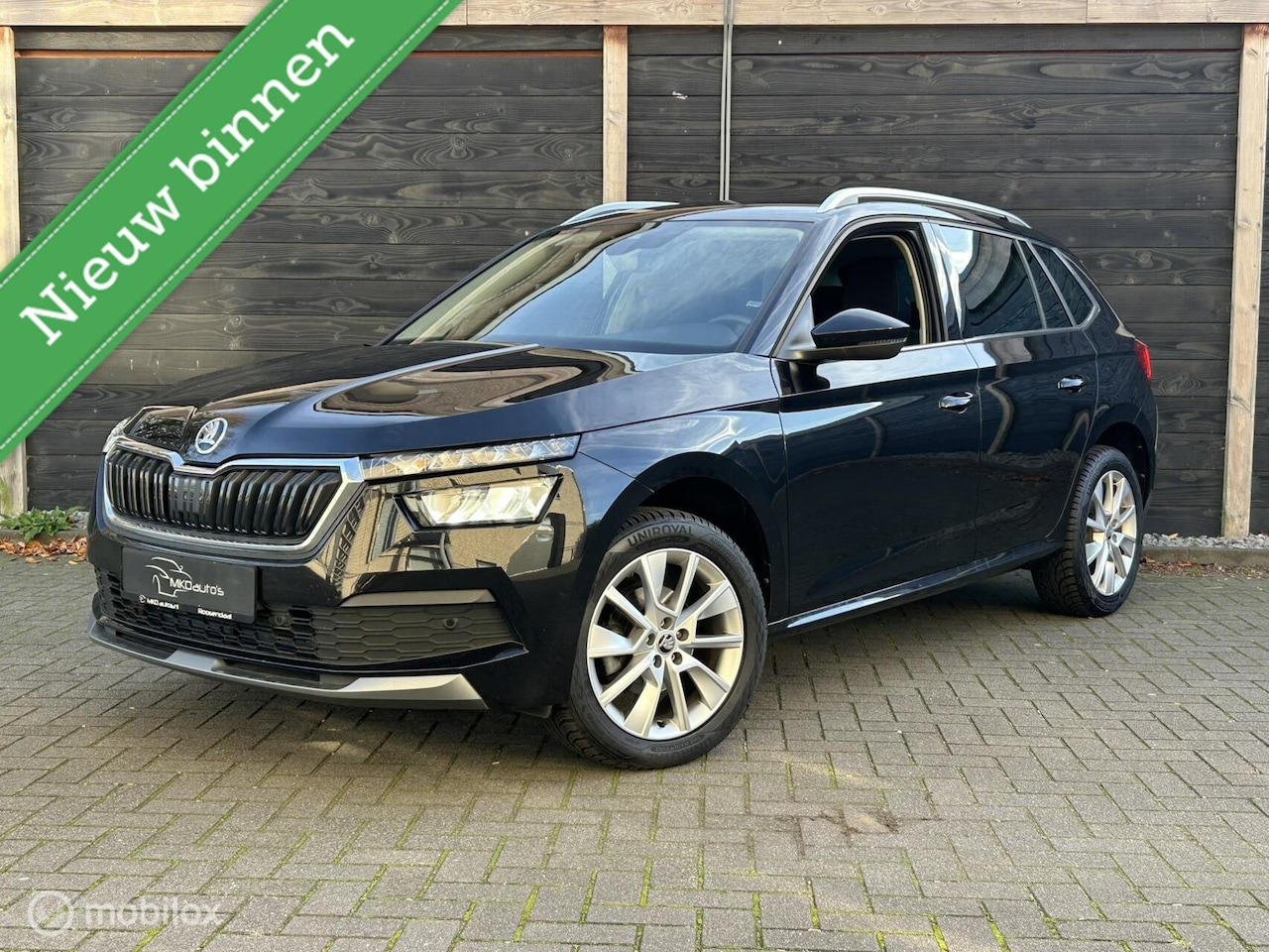 Skoda Kamiq - 1.0 TSI Ambition FM Navigatie / carplay / 17" / clima / chroom / 61.694 KM!! - AutoWereld.nl