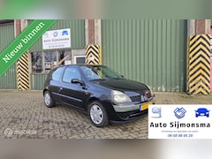 Renault Clio - 1.2-16V NIEUWE APK