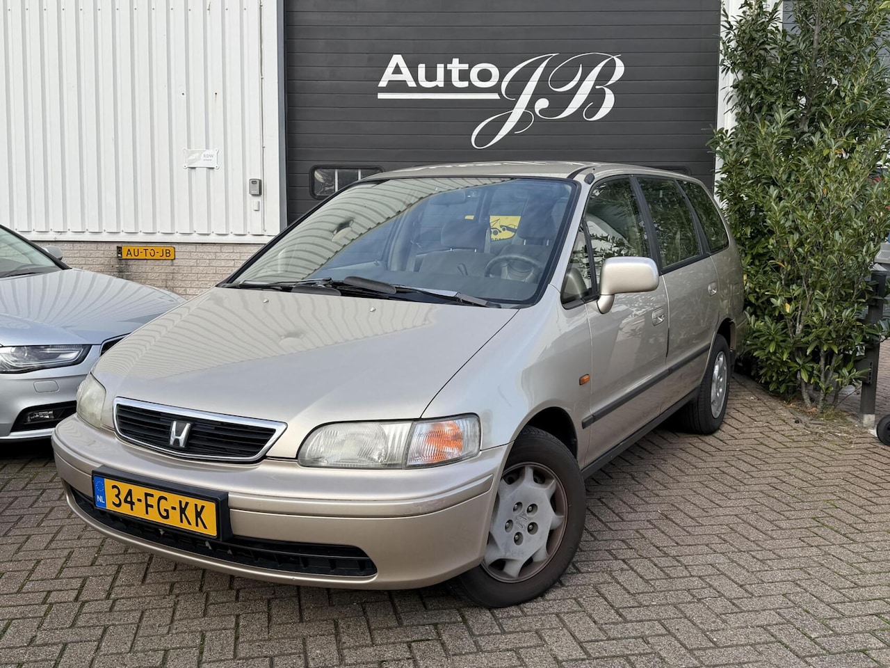Honda Shuttle - 2.3i LS AUTOMAAT | 7-PERS | AIRCO | DEALER O-H - AutoWereld.nl
