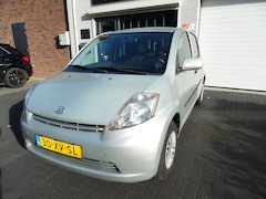 Daihatsu Sirion 2 - 1.0-12V Premium Airco