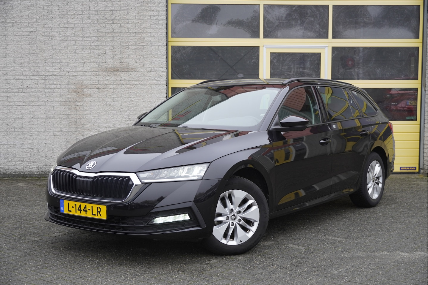 Skoda Octavia Combi - 1.0 TSI Business Edition BJ2021 Lmv 16" | Led V+A | Pdc | Navi | Virtual cockpit | Dynamis - AutoWereld.nl