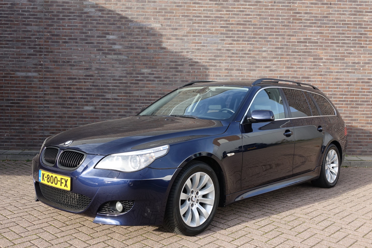 BMW 5-serie Touring - 523i Executive Automaat, Pano, M-Pakket YOUNGTIMER Youngtimer - AutoWereld.nl
