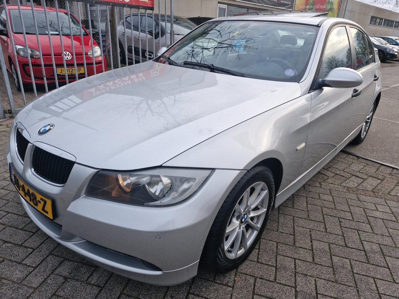 BMW 3-serie - 320i Executive AUTOMAAT ! MET NIEUWE APK ! - AutoWereld.nl