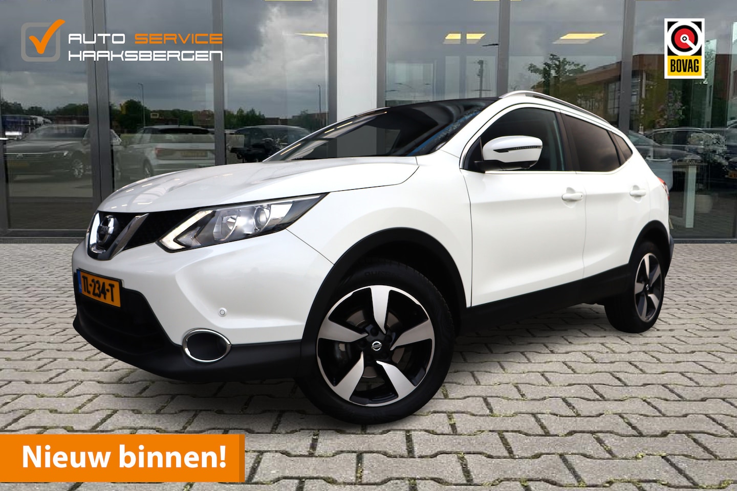 Nissan Qashqai - 1.6 N-Connecta | Pano | Trekhaak | 360 Camera | - AutoWereld.nl