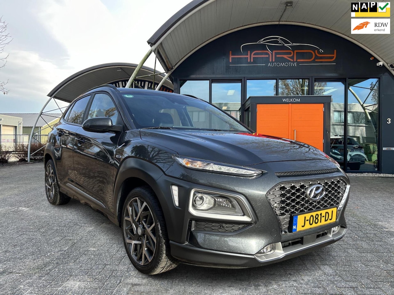 Hyundai Kona - 1.6 GDI HEV Premium Trekh Leer Head Up Rijklaarprijs incl. onderhoudsbeurt / 4 nw banden - AutoWereld.nl