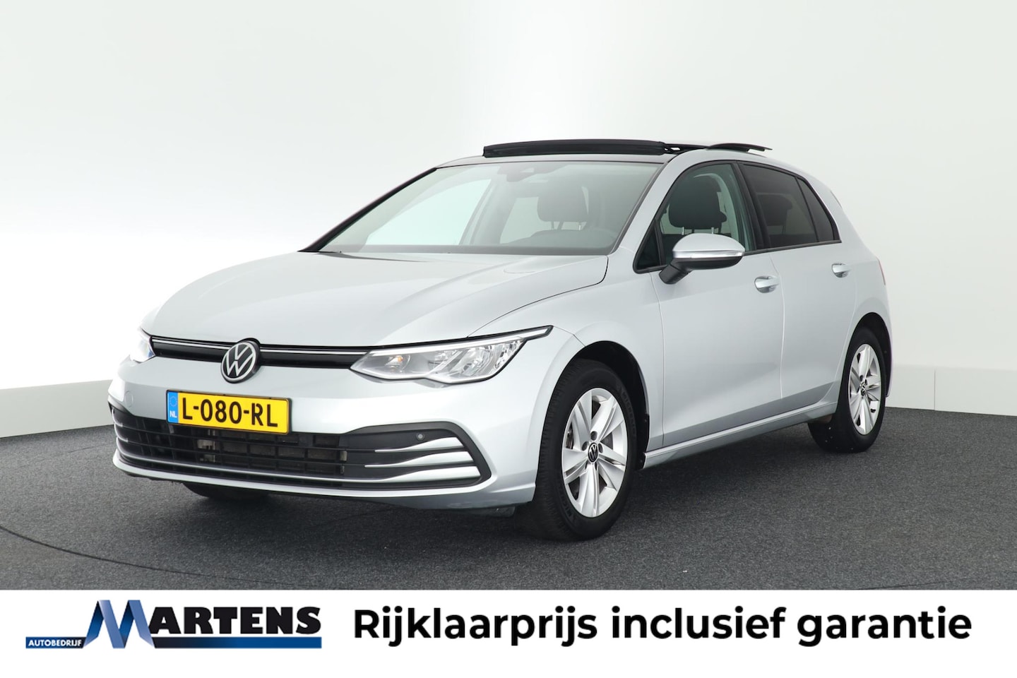 Volkswagen Golf - 1.5 TSI Comfortline Trekhaak Panoramadak Navigatie Stoelverwarming - AutoWereld.nl