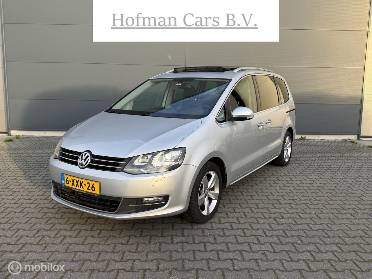 Volkswagen Sharan - 2.0 TSI Highline 7p. DSG Automaat Elek. schuifdeuren Panormadak - AutoWereld.nl